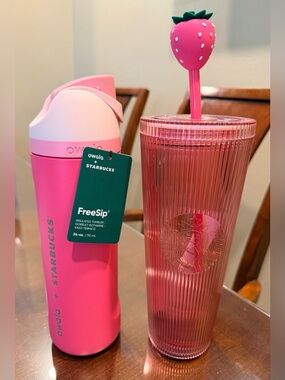 2pc bundle ** Starbucks Pink Owala and Tumbler Strawberry topper Cold Cup